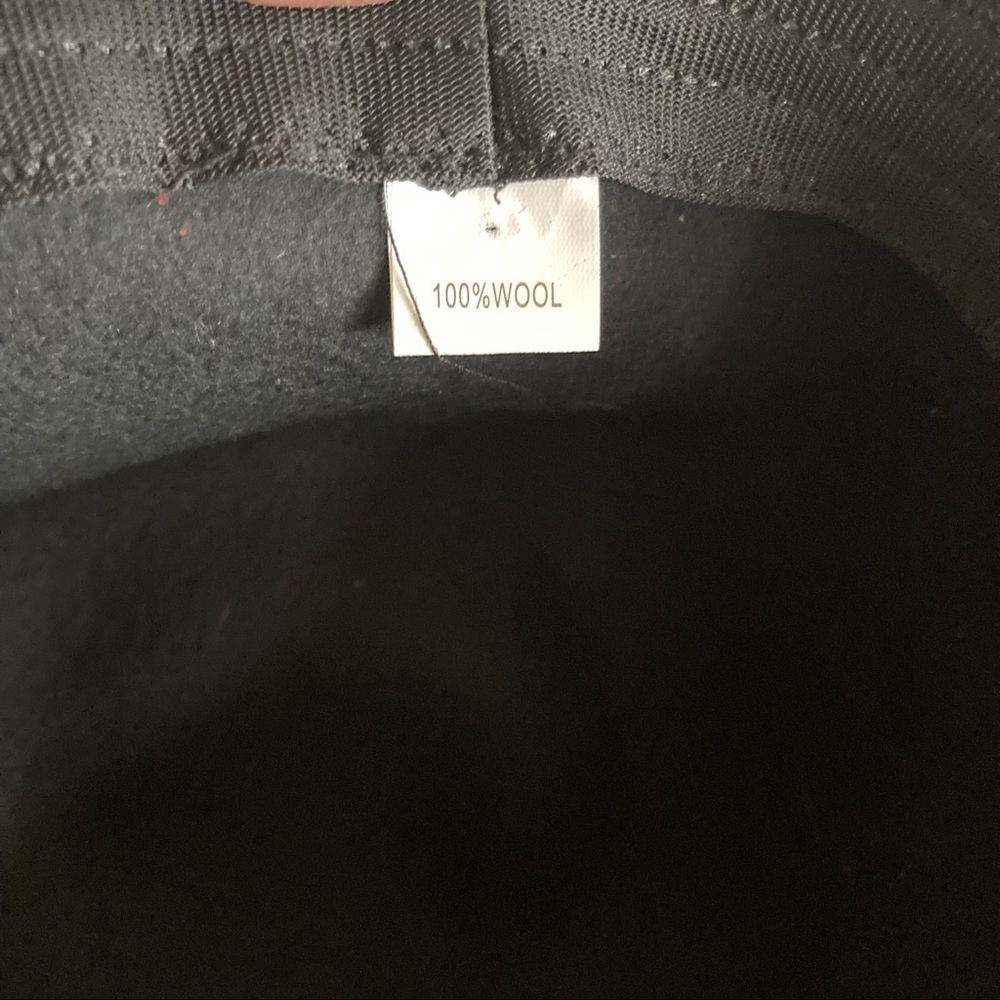Wool hat - Picture 8 of 12